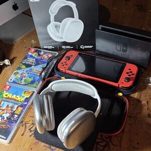 Premium Silver Wireless Gaming Headset